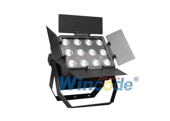 Un bon prix. 3 / 7 canaux Optionnel éclairage d'exposition LED 30W RGB trois en un pour les bâtiments en ligne