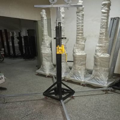Un bon prix. 1200LB 100KG Stands de lumière de scène Truss de son pour les événements de DJ en ligne